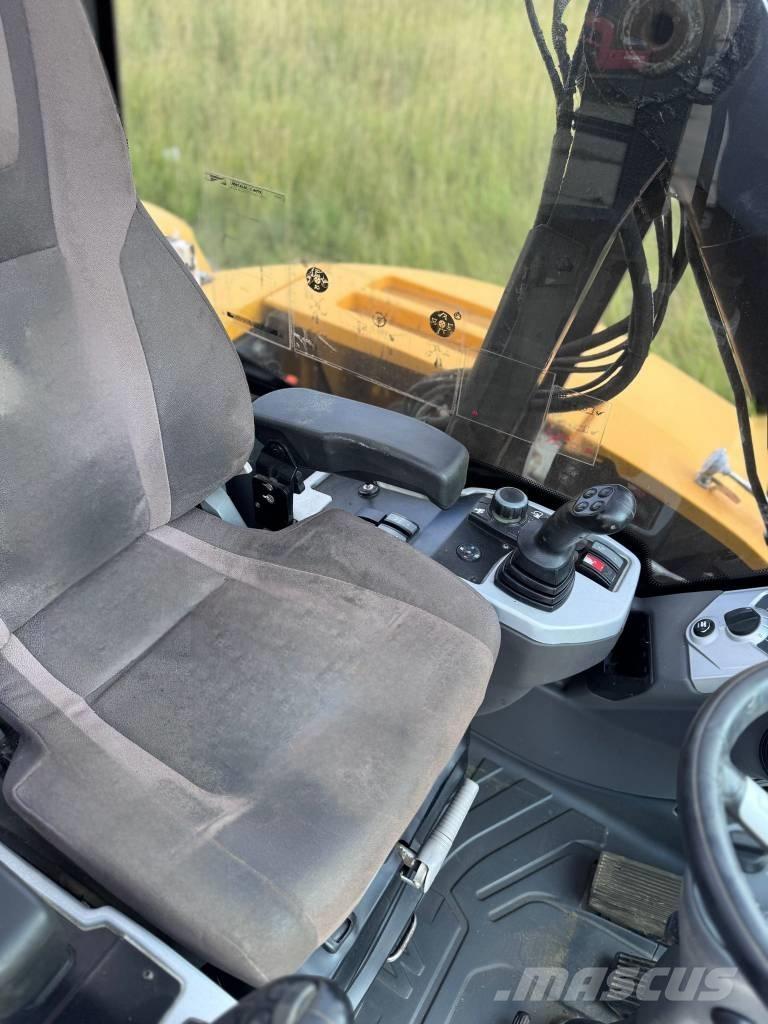 Mecalac 12 MTX Baggerlader