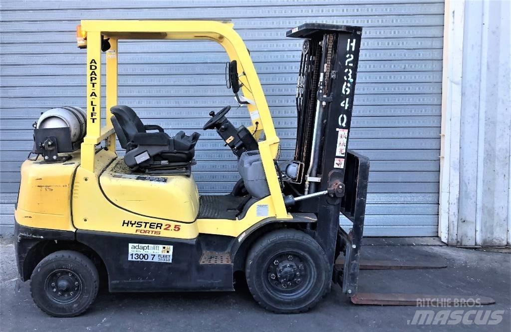 Hyster H2.5TX Gas Stapler