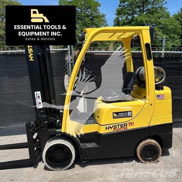 Hyster S70FT Diesel Stapler