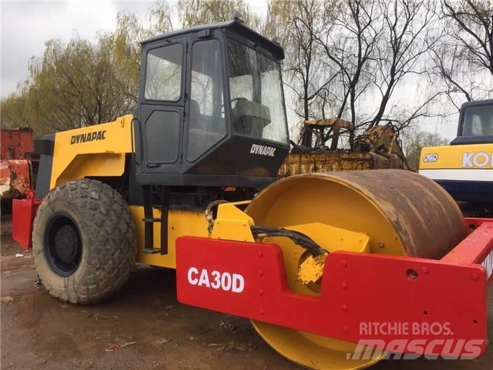 Dynapac CA 30 D Walzenzüge