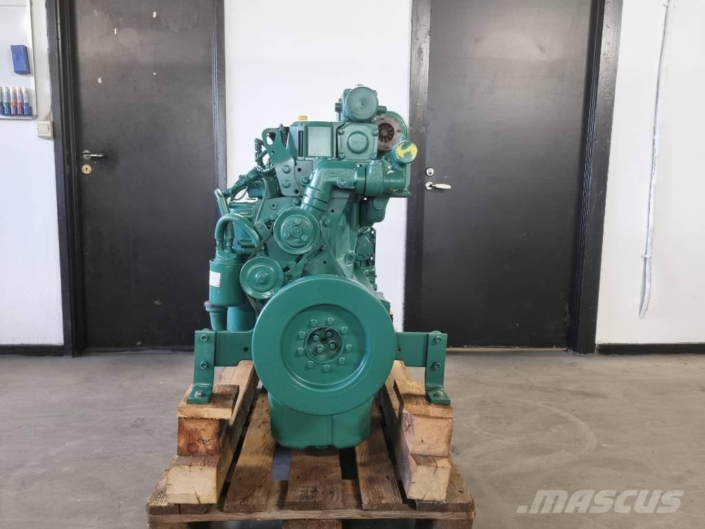 Volvo L120E motor Radlader