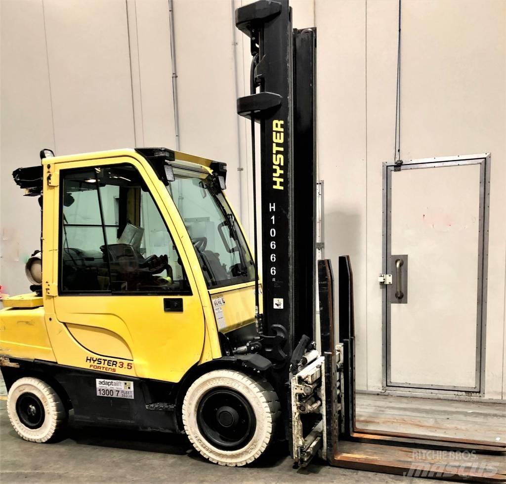 Hyster H3.5FT Gas Stapler