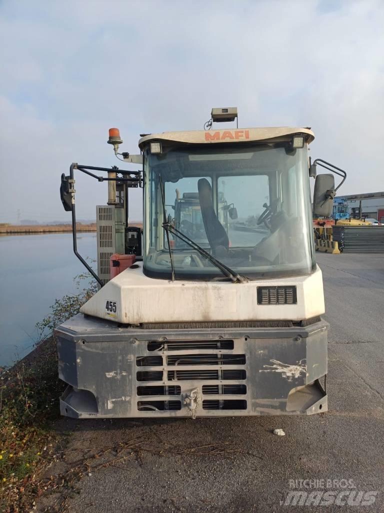 Mafi R336 Terminalzugmaschinen