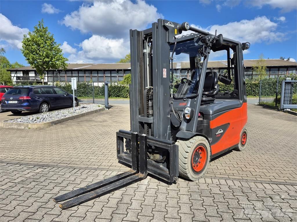 Linde E50HL-01 Elektro Stapler