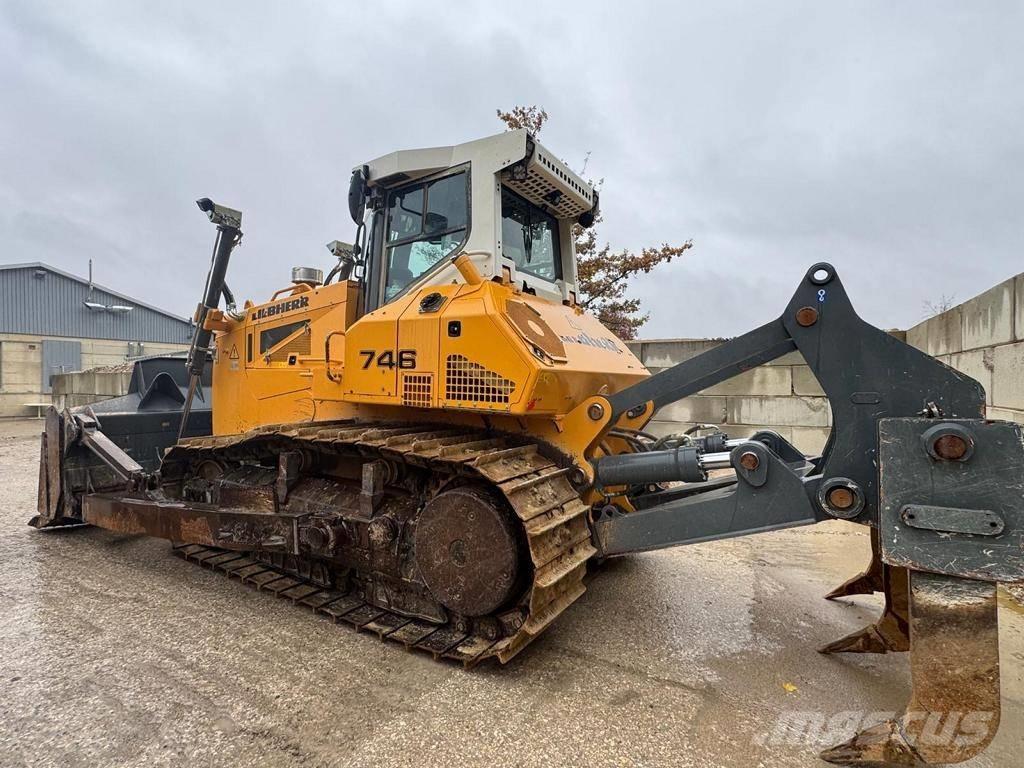 Liebherr PR 746 L Bulldozer