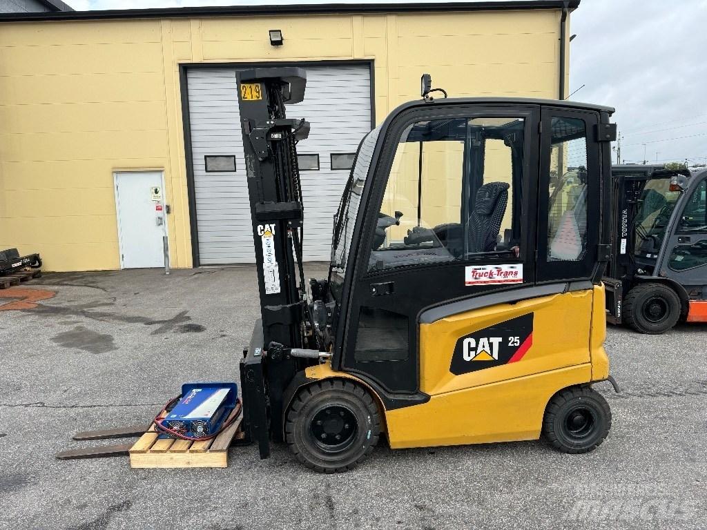 CAT EP25CN Elektro Stapler