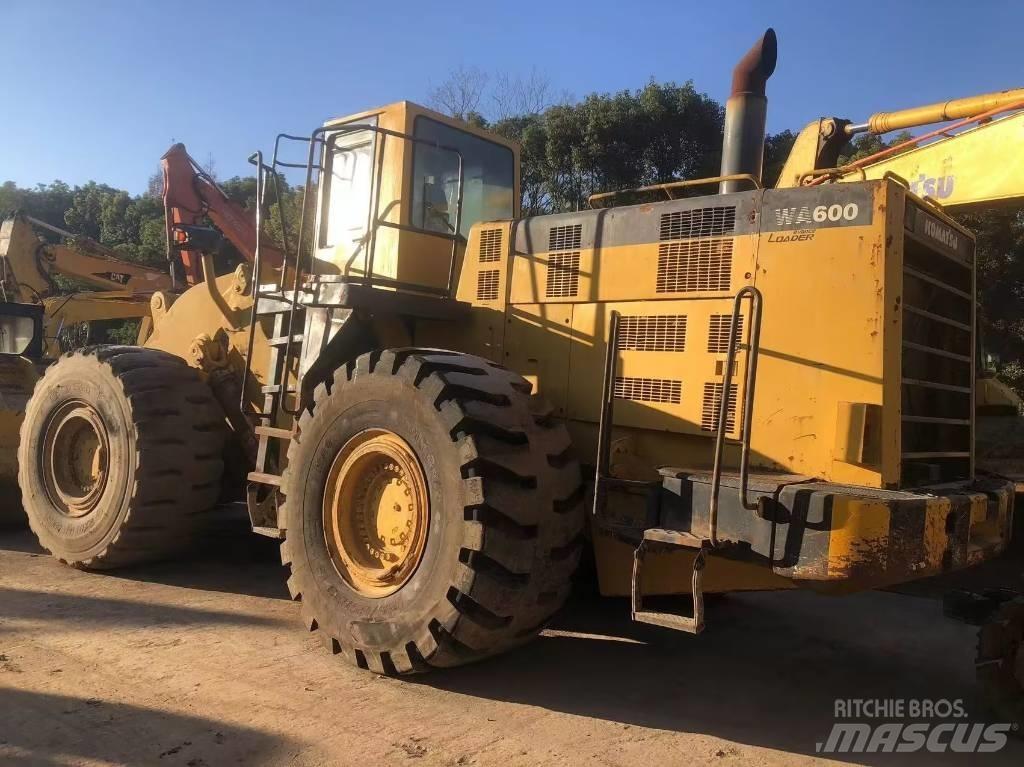 Komatsu WA 600-3 Radlader