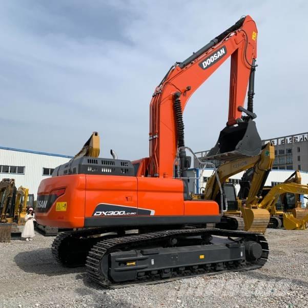 Doosan 300LC-9C Raupenbagger