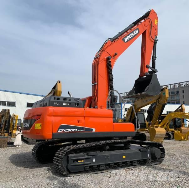 Doosan 300LC-9C Raupenbagger