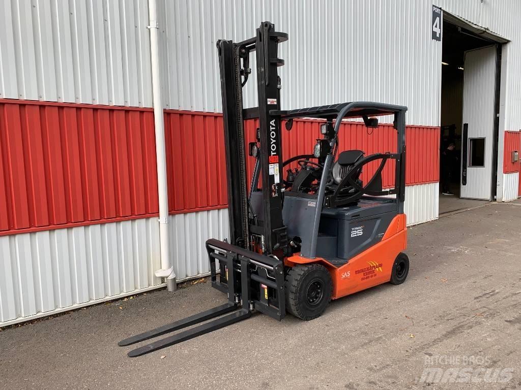 Toyota 8 FB MKT 25 Elektro Stapler