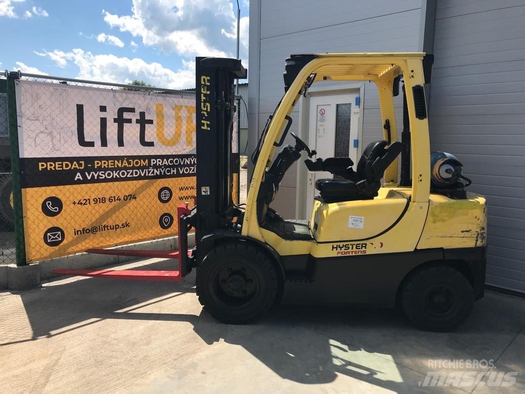Hyster H 3.00 FT Gas Stapler