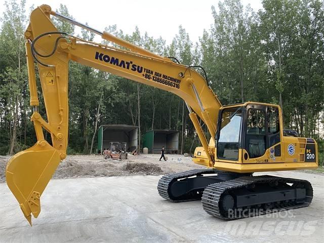 Komatsu PC200-8 Raupenbagger