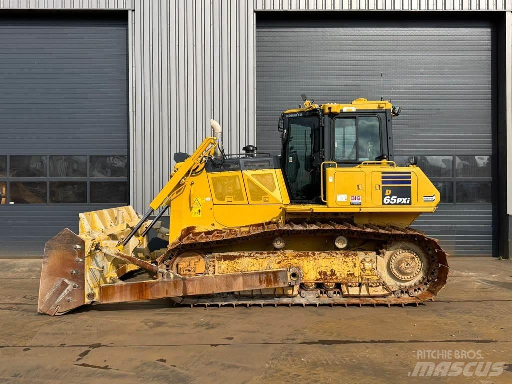 Komatsu D65PXi-18 Bulldozer