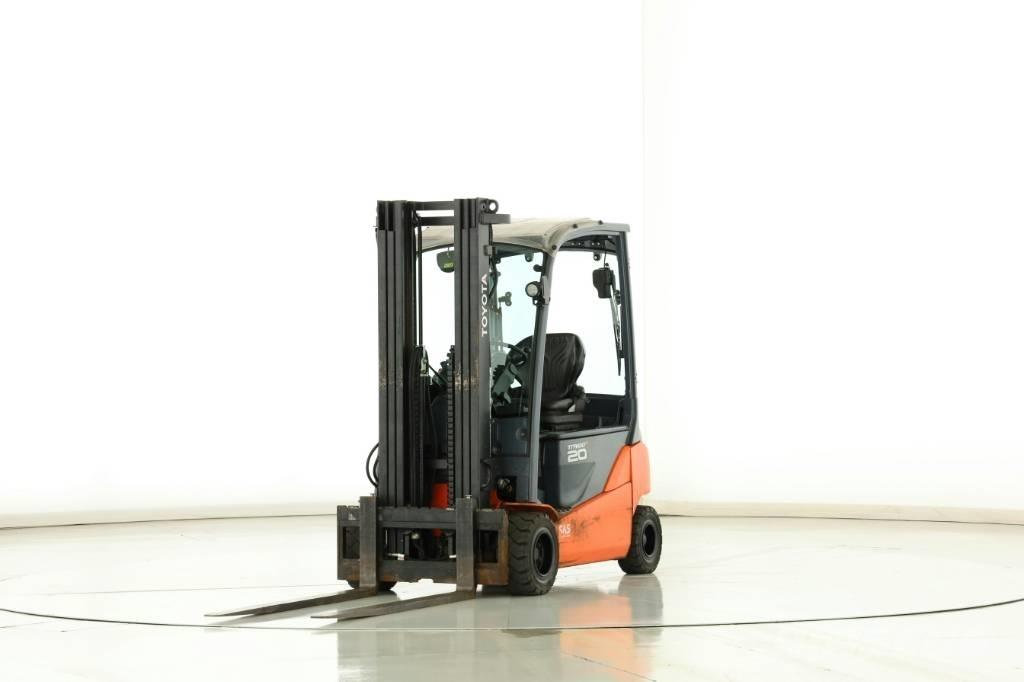 Toyota 8-FBM-20-T Elektro Stapler