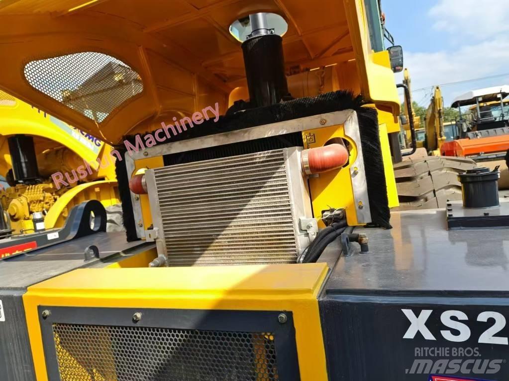 XCMG XS 263 J Walzenzüge