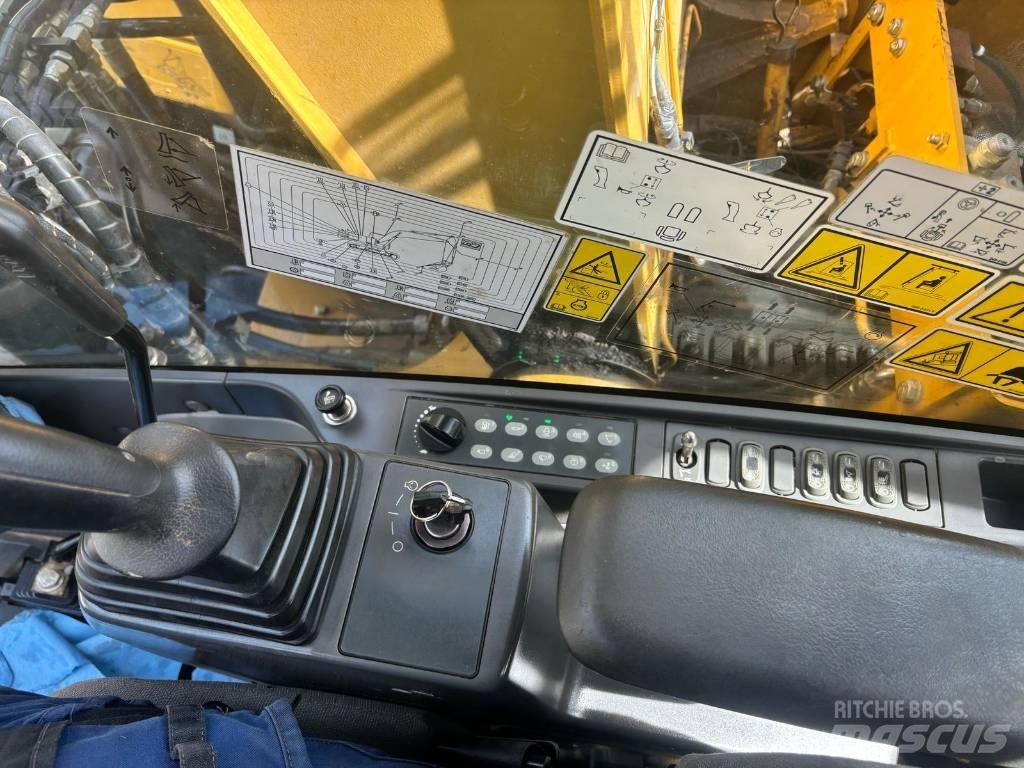 CAT 311 F LRR Raupenbagger