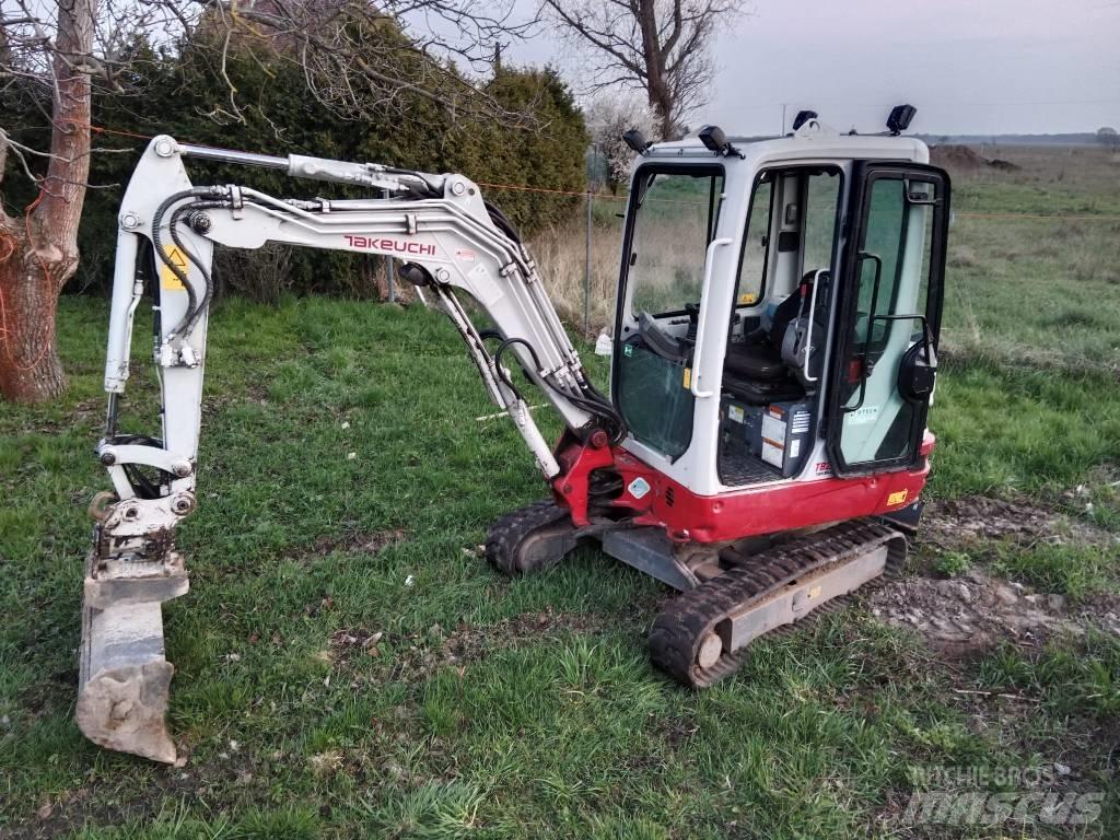 Takeuchi TB 225 Minibagger < 7t