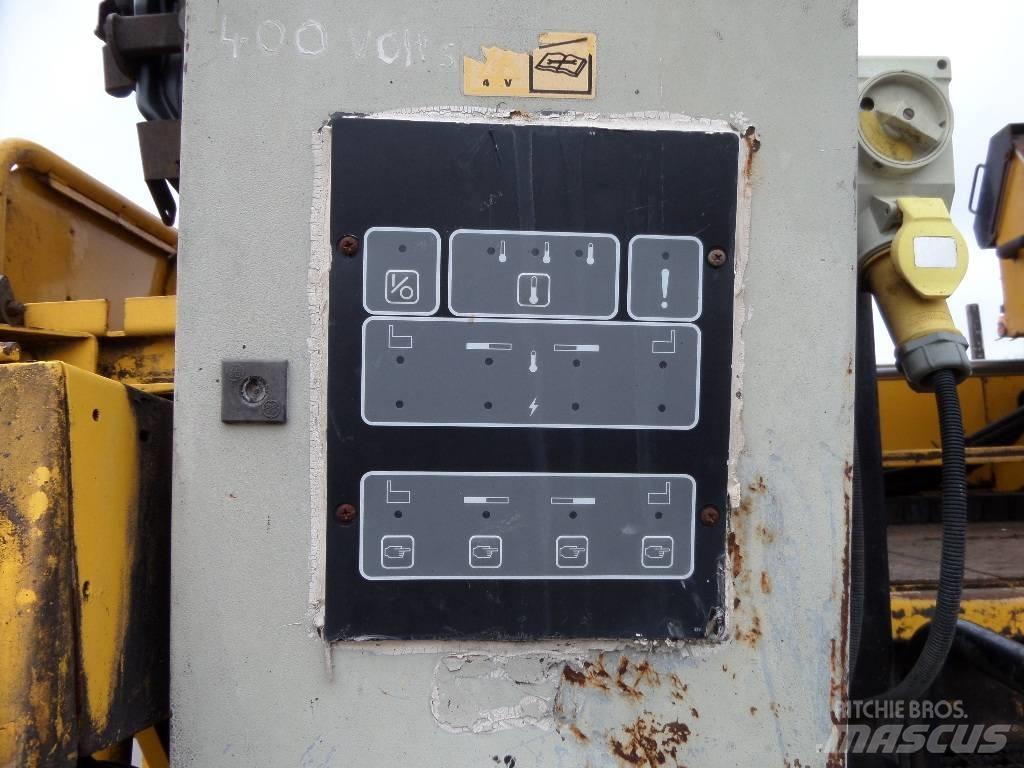 CAT AP 600 Strassenfertiger