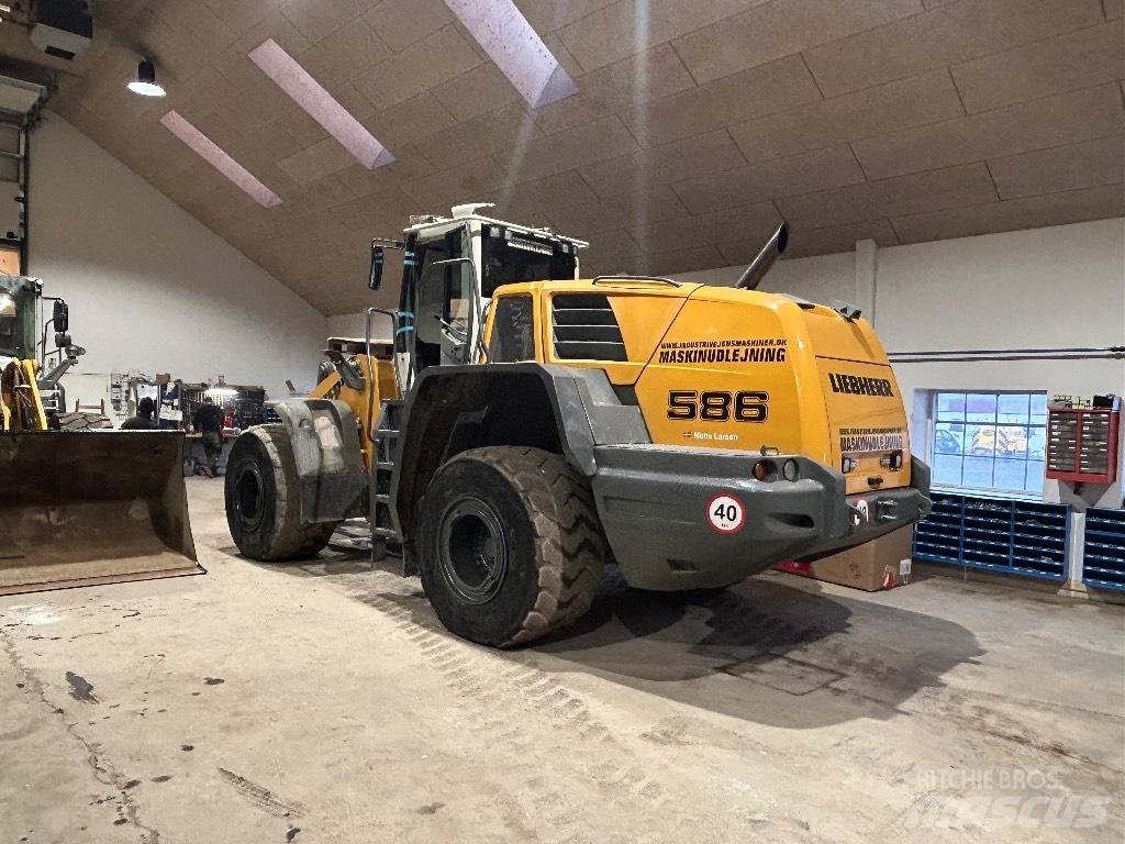 Liebherr L 586 Radlader