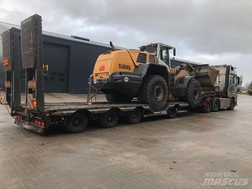 Liebherr L 586 Radlader