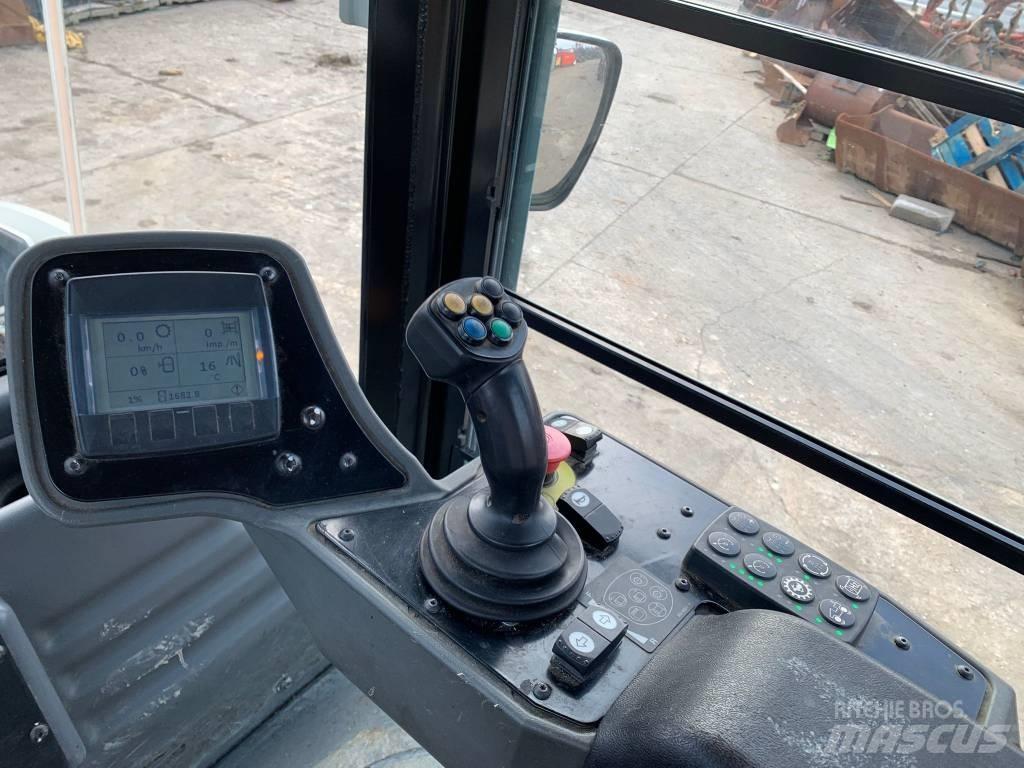 CAT CB 7 Tandemwalzen