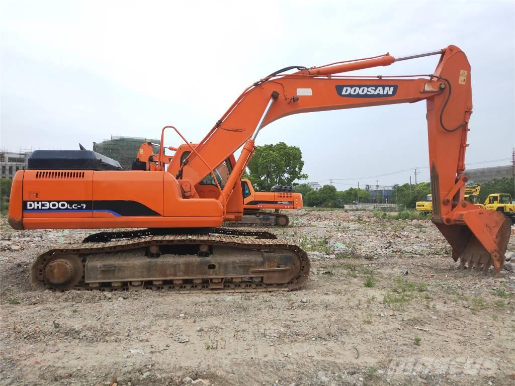 Doosan DH300LC-7 Raupenbagger