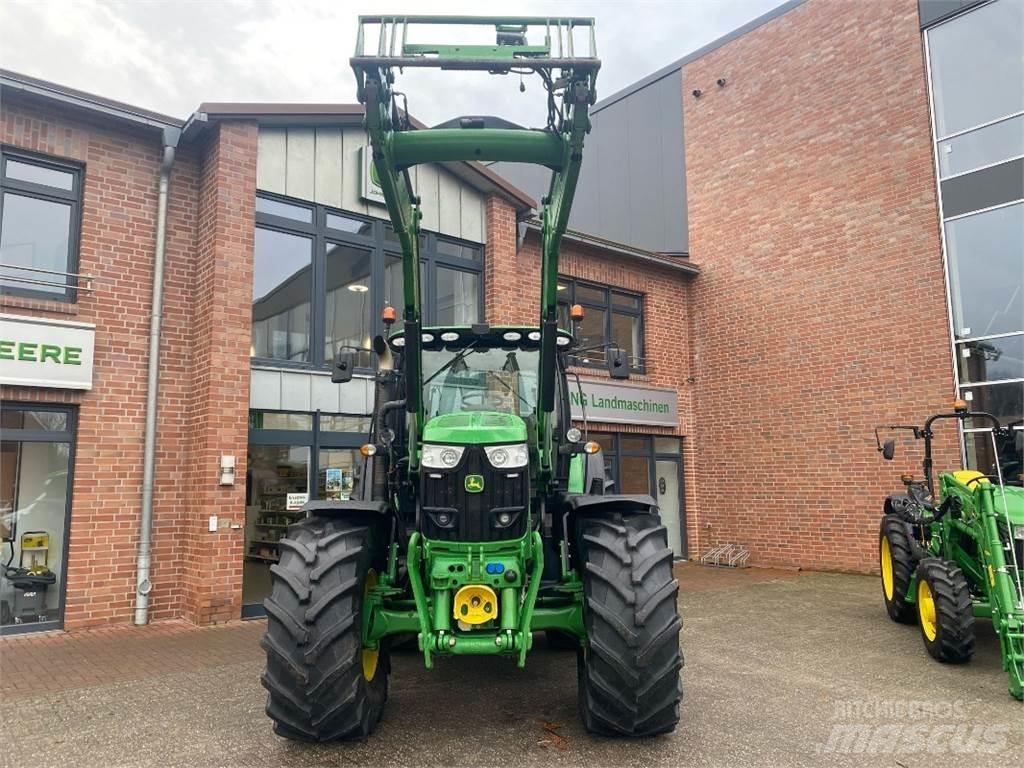 John Deere 6210R Traktoren