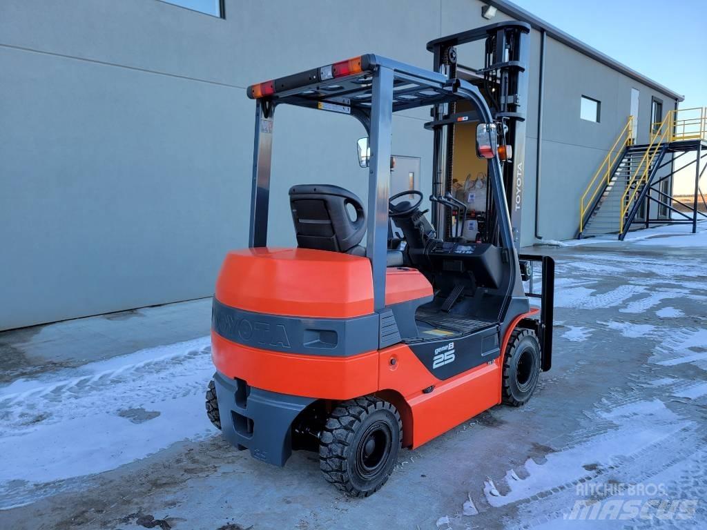 Toyota 8FB25 Elektro Stapler