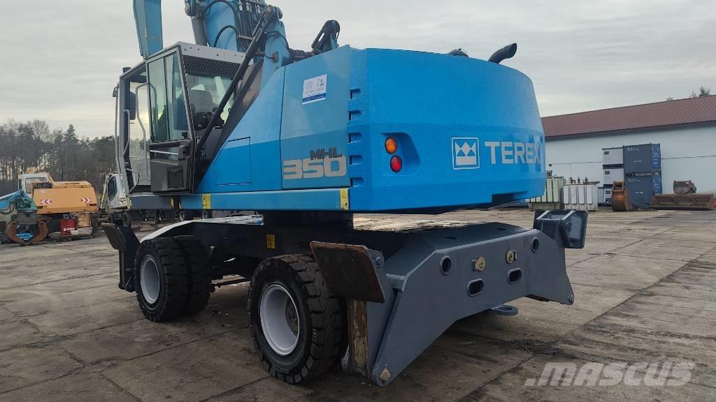 Fuchs MHL 350 E Materialumschlag