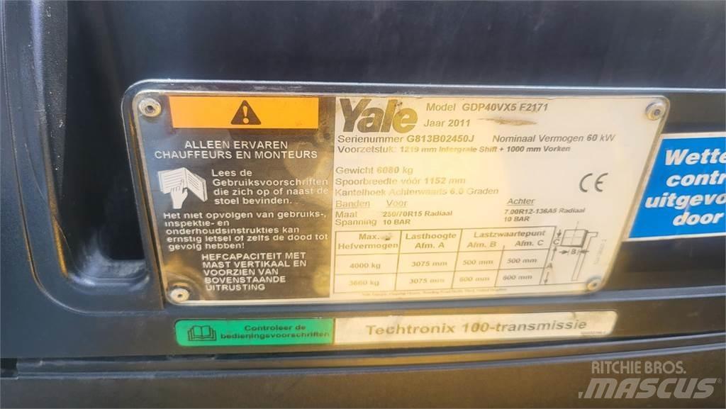 Yale GDP40VX5 Diesel Stapler