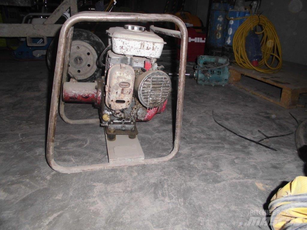  NEUMAC HONDA G150 Sonstige Baumaschinen