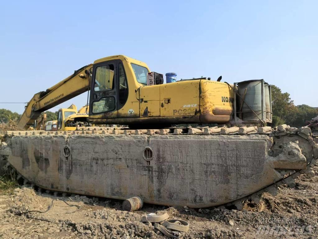 Komatsu PC 200-6 Amphibienbagger
