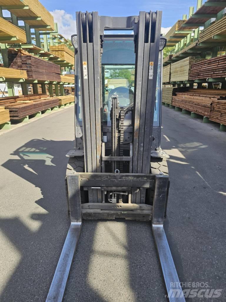 Daewoo Doosan D35C - 7 Diesel Stapler