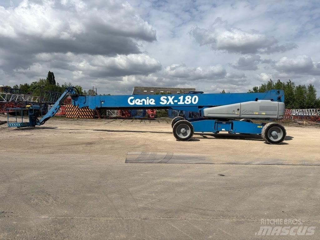 Genie SX 180 Teleskopbühnen