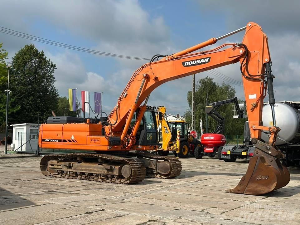 Doosan DX 300 LC-3 Raupenbagger