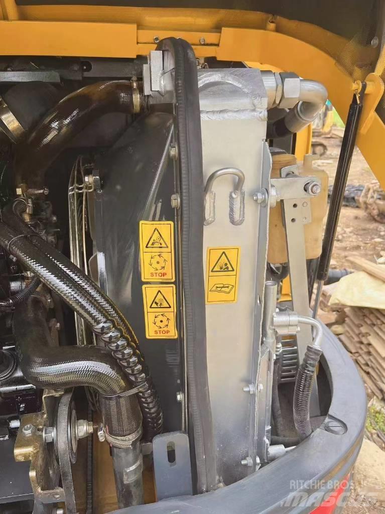 XCMG XE 60 DA Minibagger < 7t