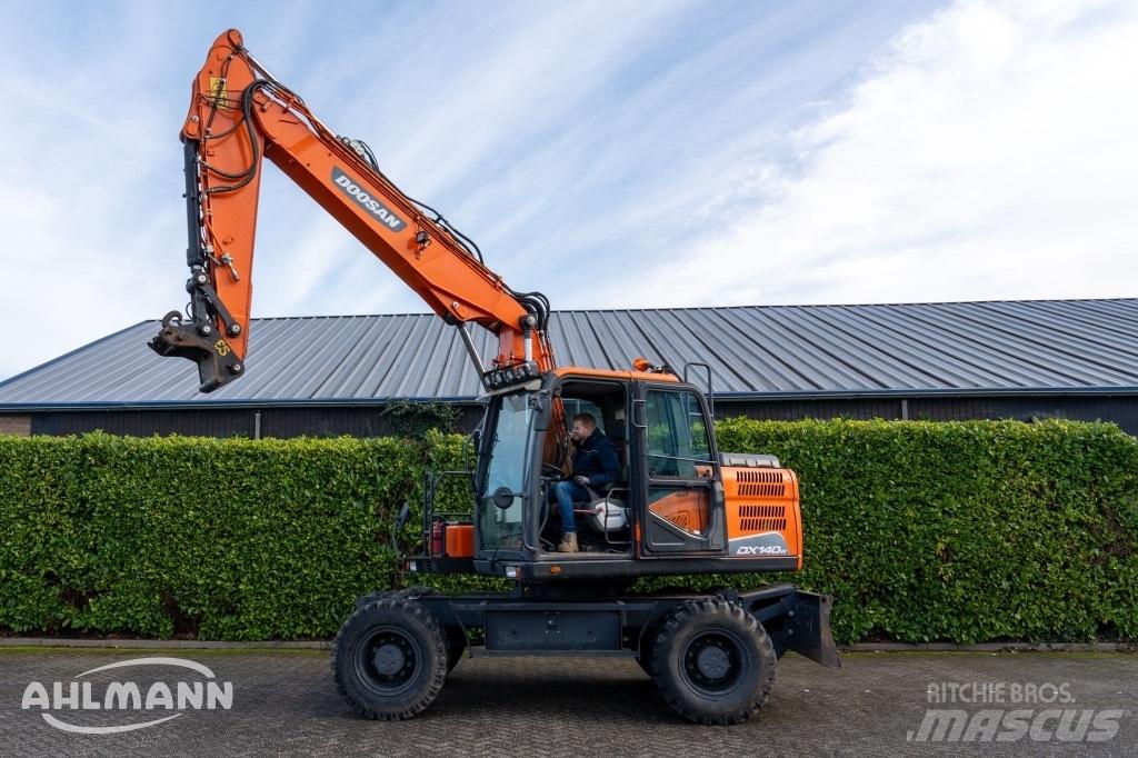 Doosan DX140W-5 Mobilbagger
