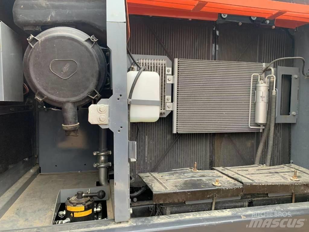 Hitachi ZX 200-3 Raupenbagger