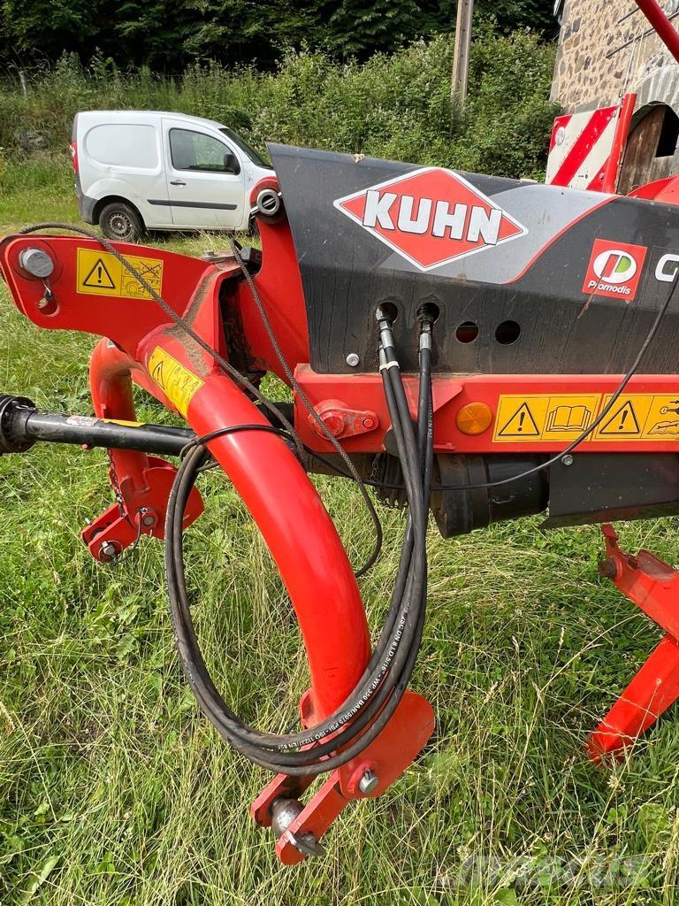 Kuhn GF8702T GII Kreiselheuer/-wender