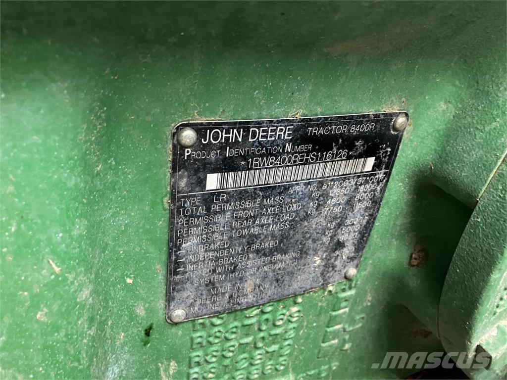 John Deere 8400R Traktoren