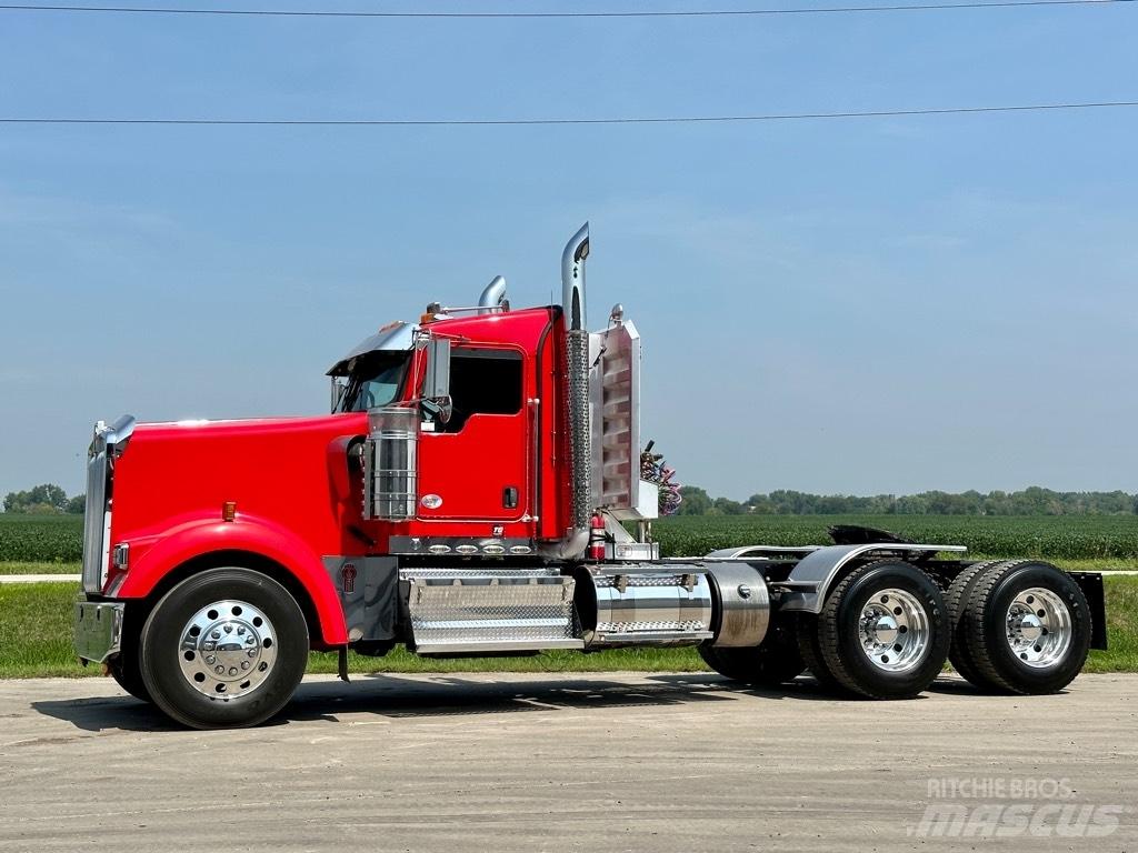 Kenworth W900 Sattelzugmaschinen