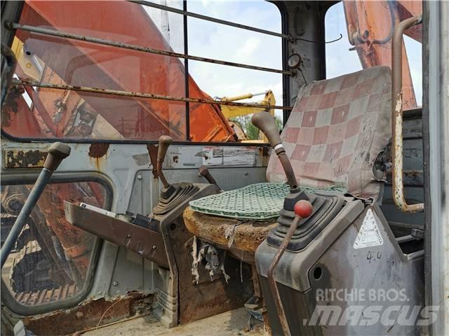 Hitachi EX200-1 Raupenbagger