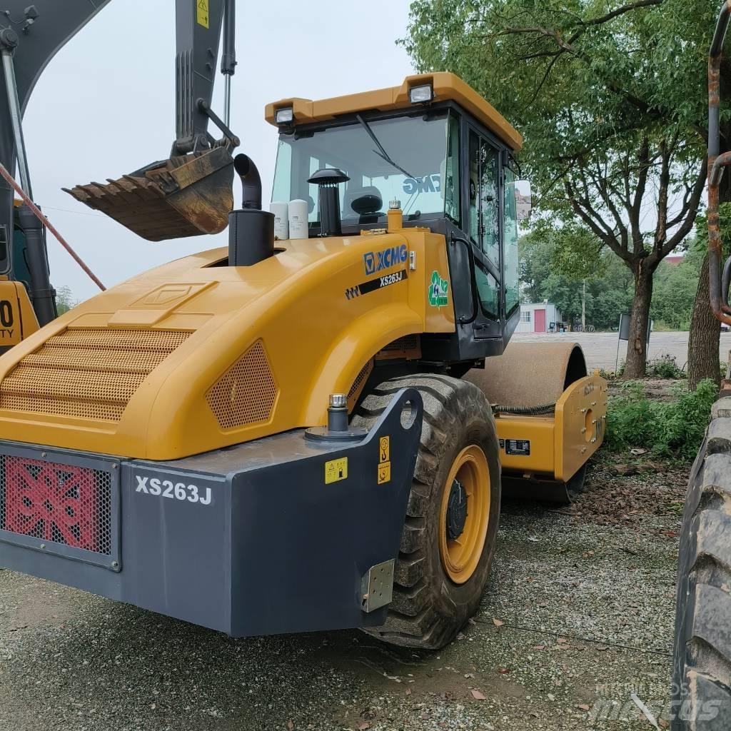 XCMG XS 263 J Walzenzüge