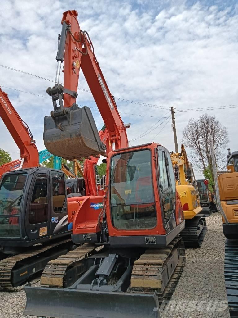 Doosan DX 75 Raupenbagger