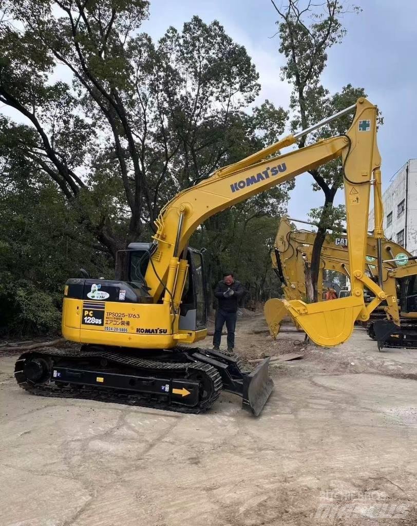 Komatsu 128 US Raupenbagger