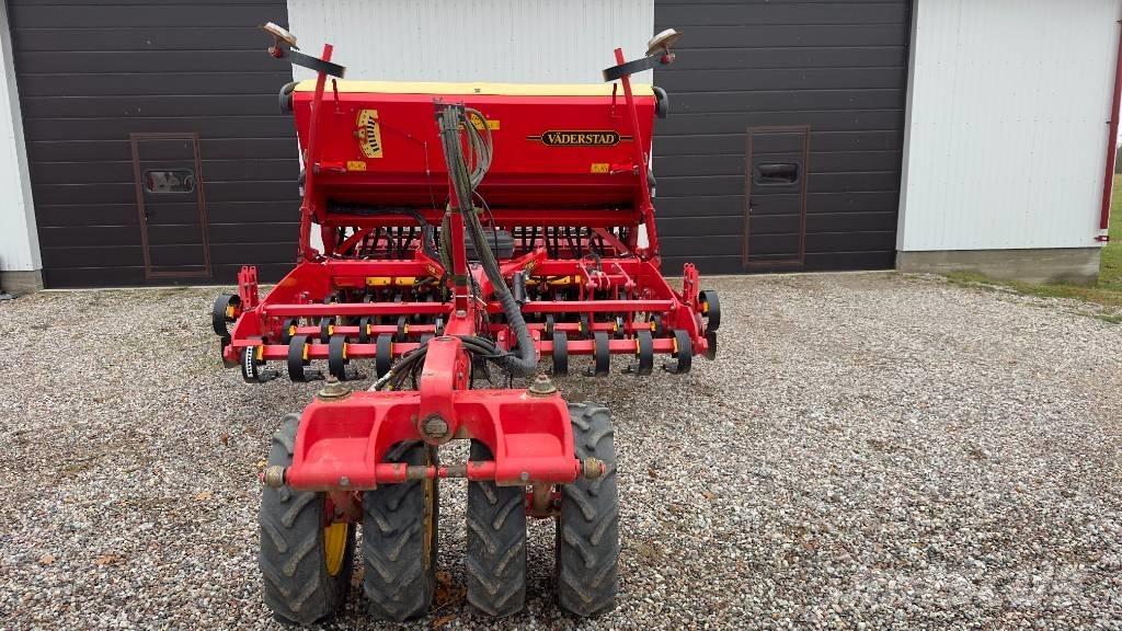 Väderstad Rapid300S Drillmaschinen