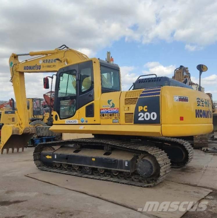 Komatsu PC 200-8 Raupenbagger