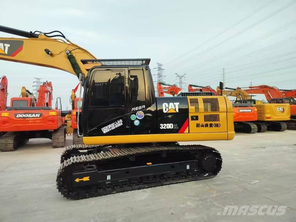 CAT 320D2L Raupenbagger