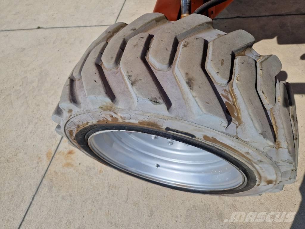 JLG M 600 JP R335 Gelenkteleskoparbeitsbühnen