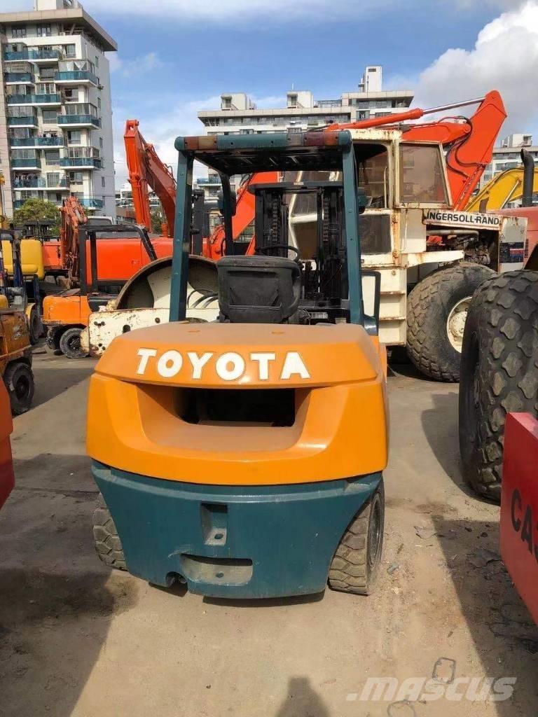Toyota FD 50 Diesel Stapler